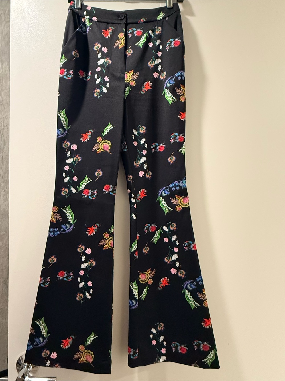 Cynthia Rowley Black Floral silk flare/bootleg pant